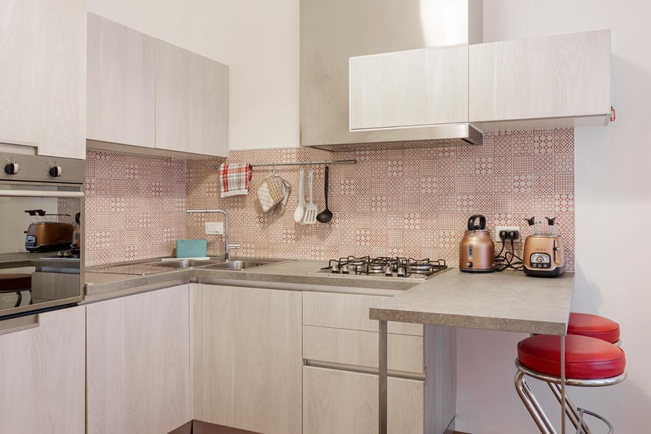Restayled Chic Apartement- Via Ozieri Милан Экстерьер фото